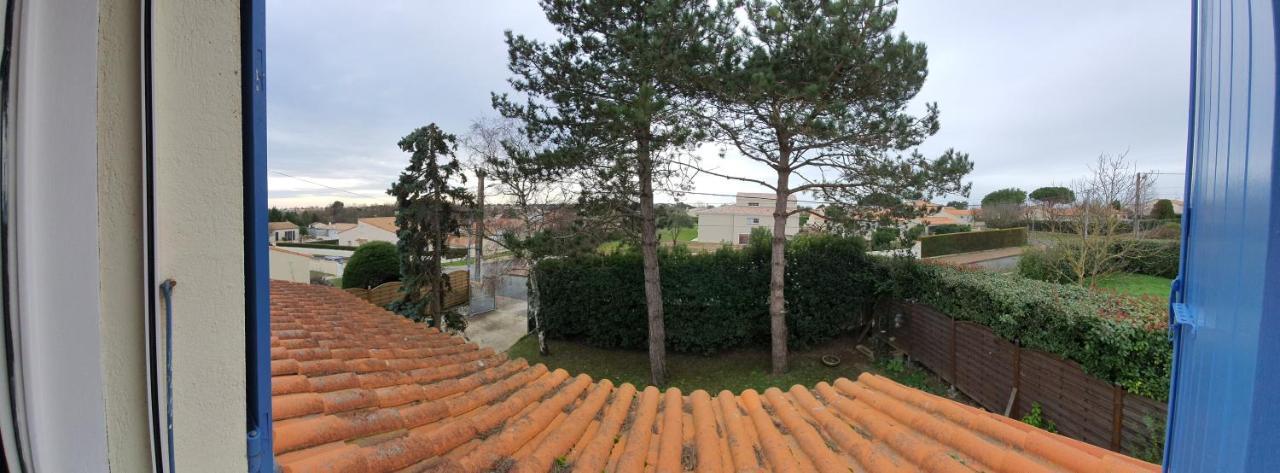 Le Petit Manoir Bed & Breakfast *